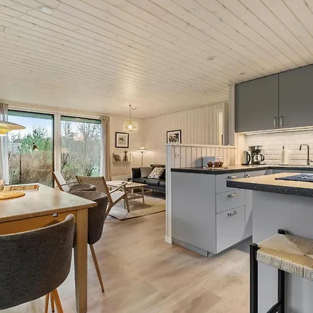 Cozy In With Kitchen Holiday home *